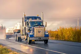 How Valve and Fitting Distributors Finance Cross-Border Inventory Through Laredo