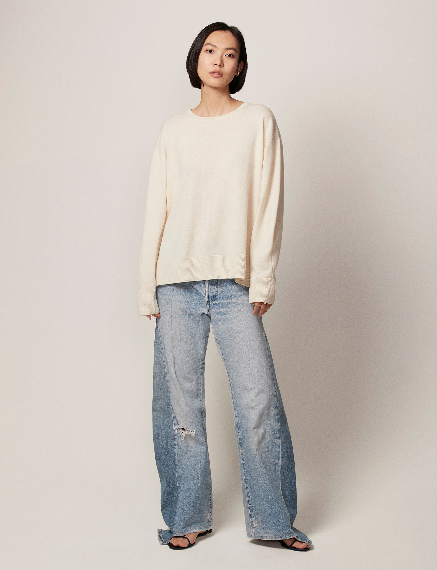 LOOK 03 Oversized Crewneck 003 copy