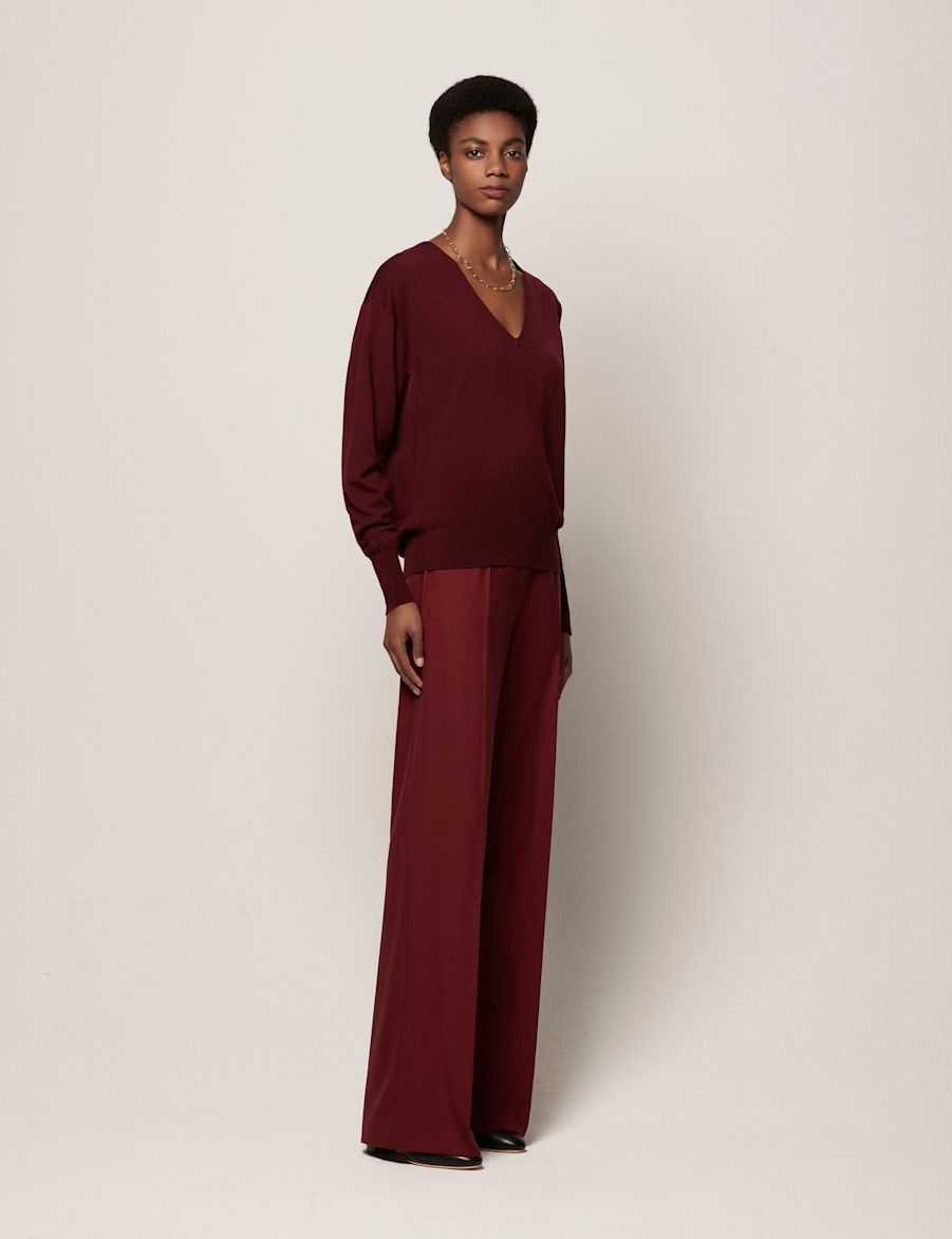 Shot 1 Oversized V-Neck 029 copy