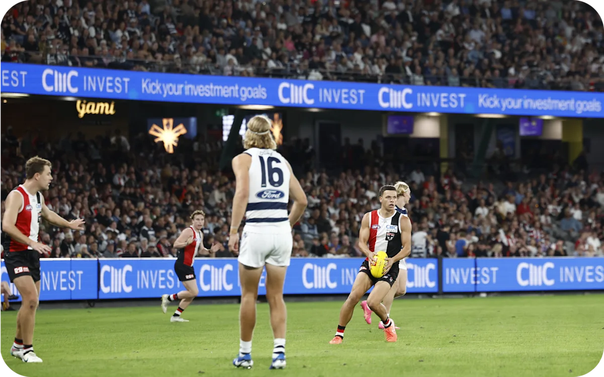 St Kilda players on field