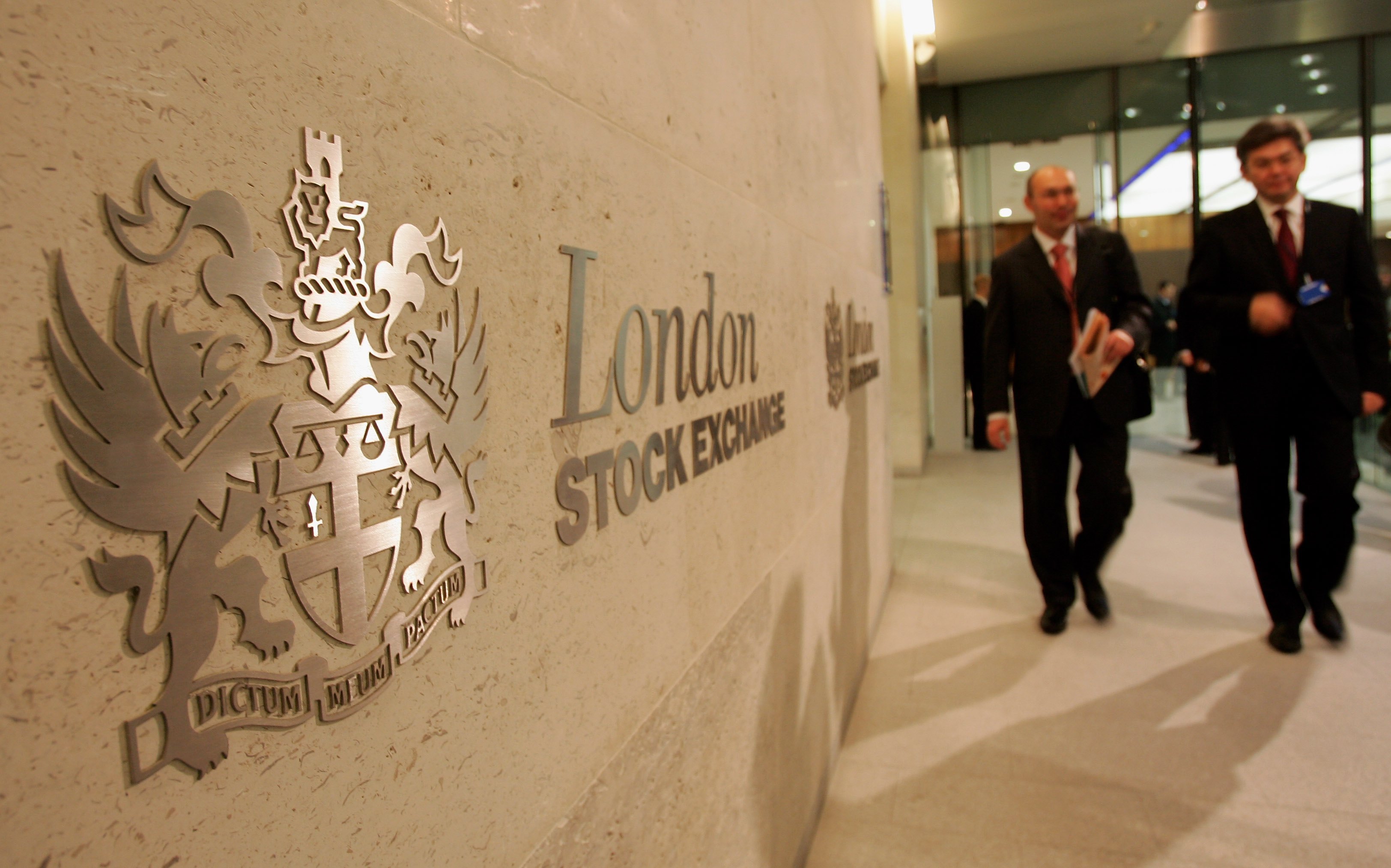 FTSE rises as US-Iran deal lifts market sentiment