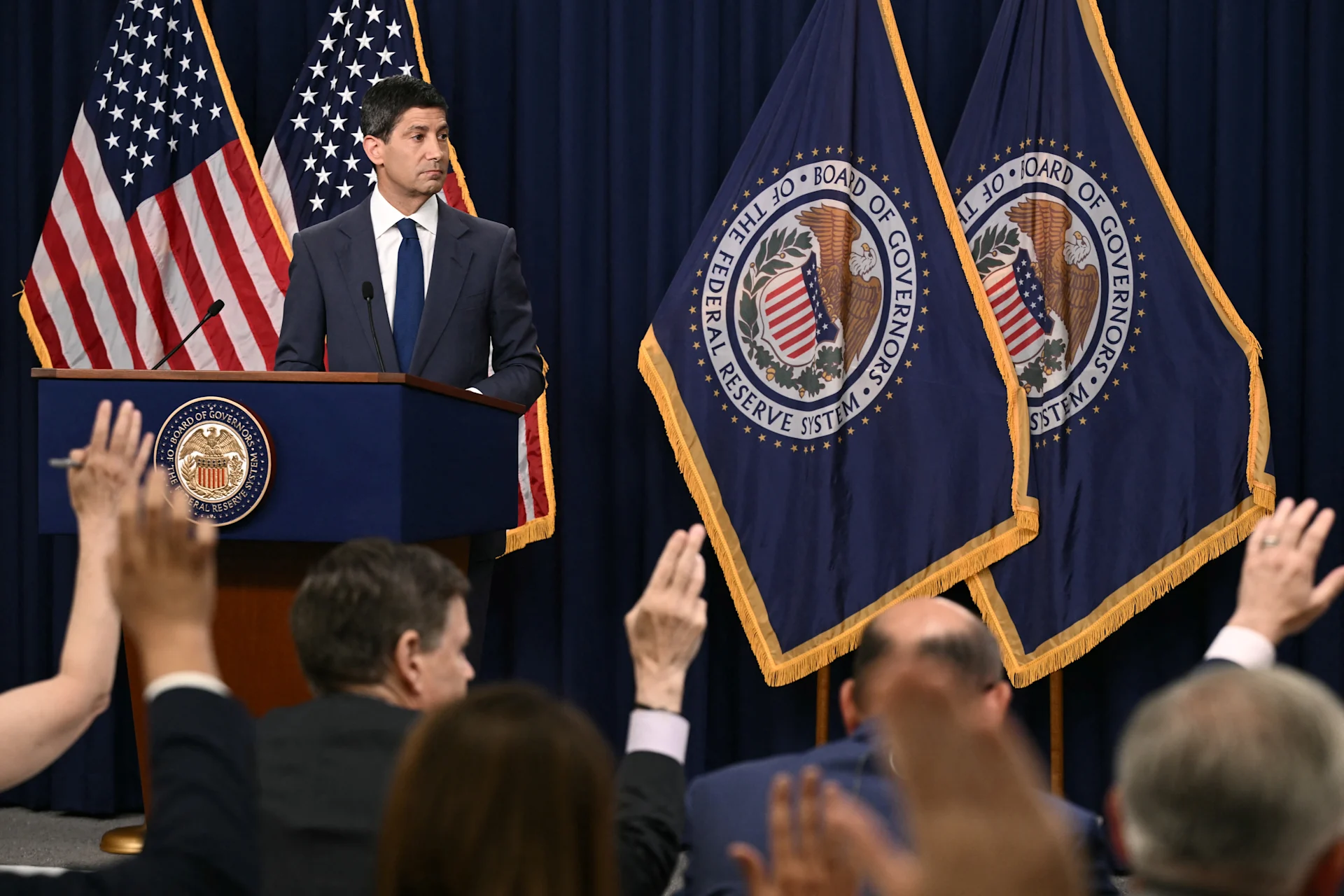 Kevin Warsh Aug 2026 - Fed reserve
