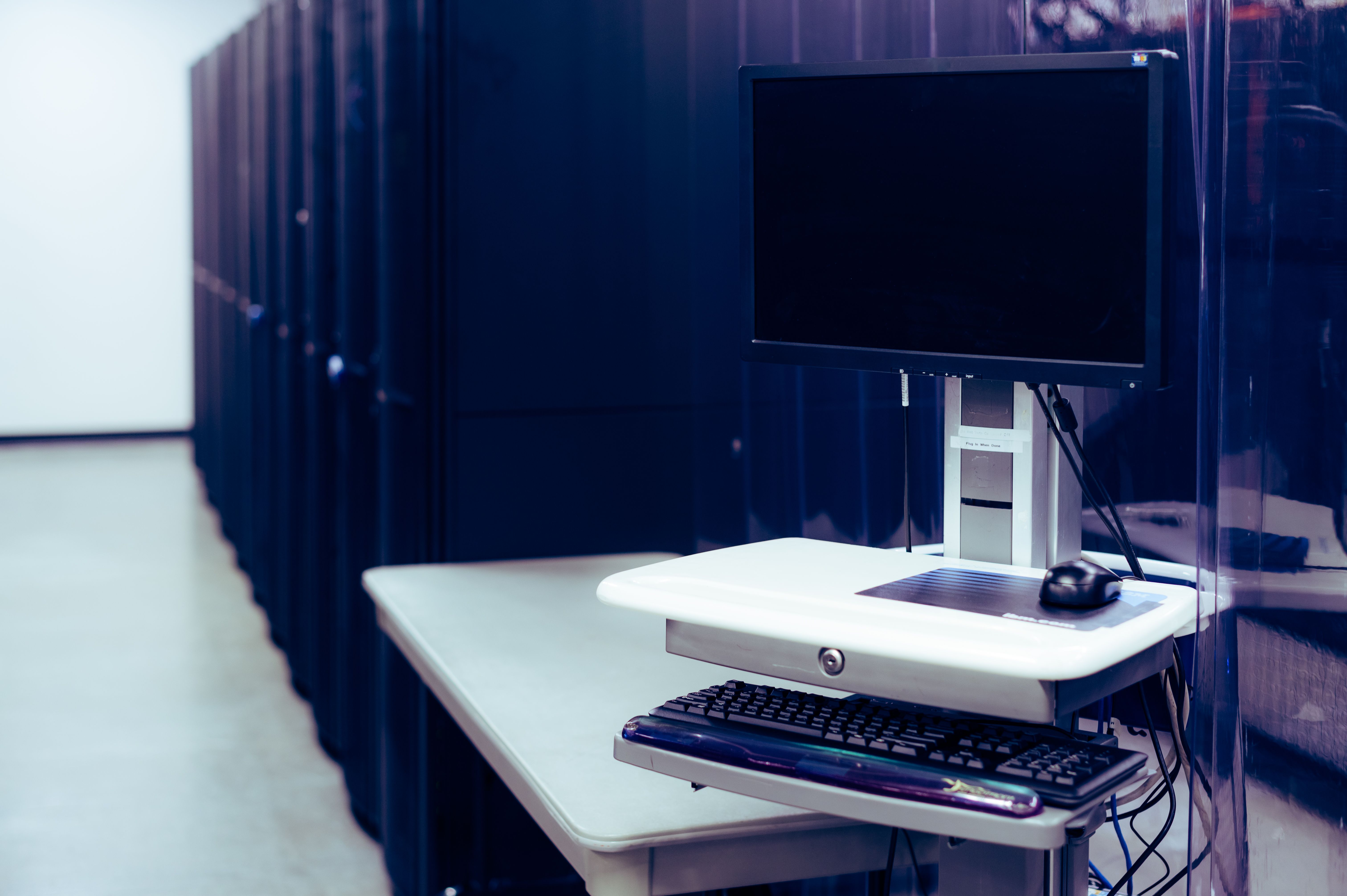 Data centre infrastructure - landscape hero - Pexels 5092815