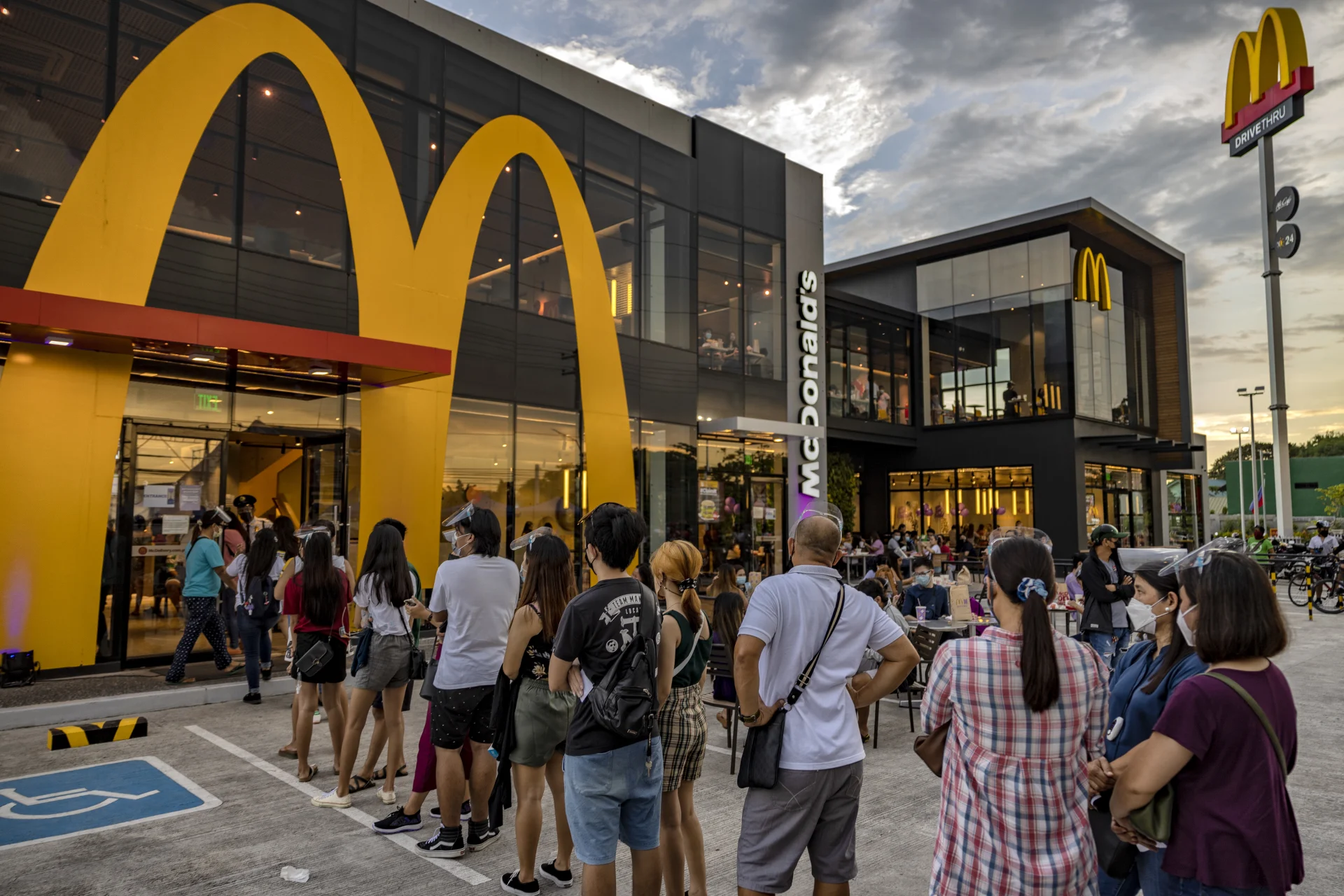 McDonald's prepares to launch its inaugural outlet in Makati, Philippines, symbolizing its entry into the local market.