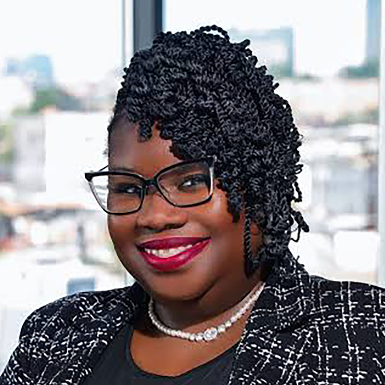 Portrait of Dr. Meleny Thomas, SBCLT Director.