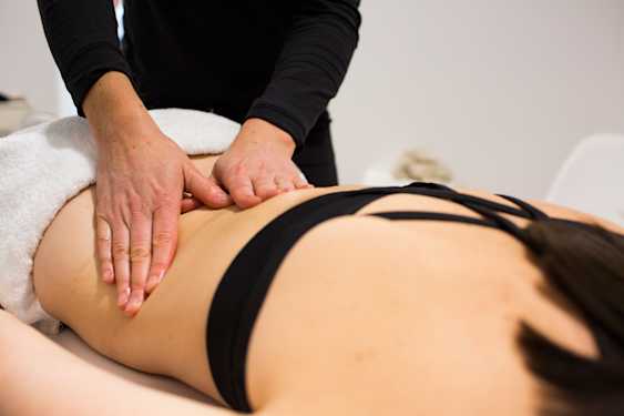 5 simple exercises to avoid back pain