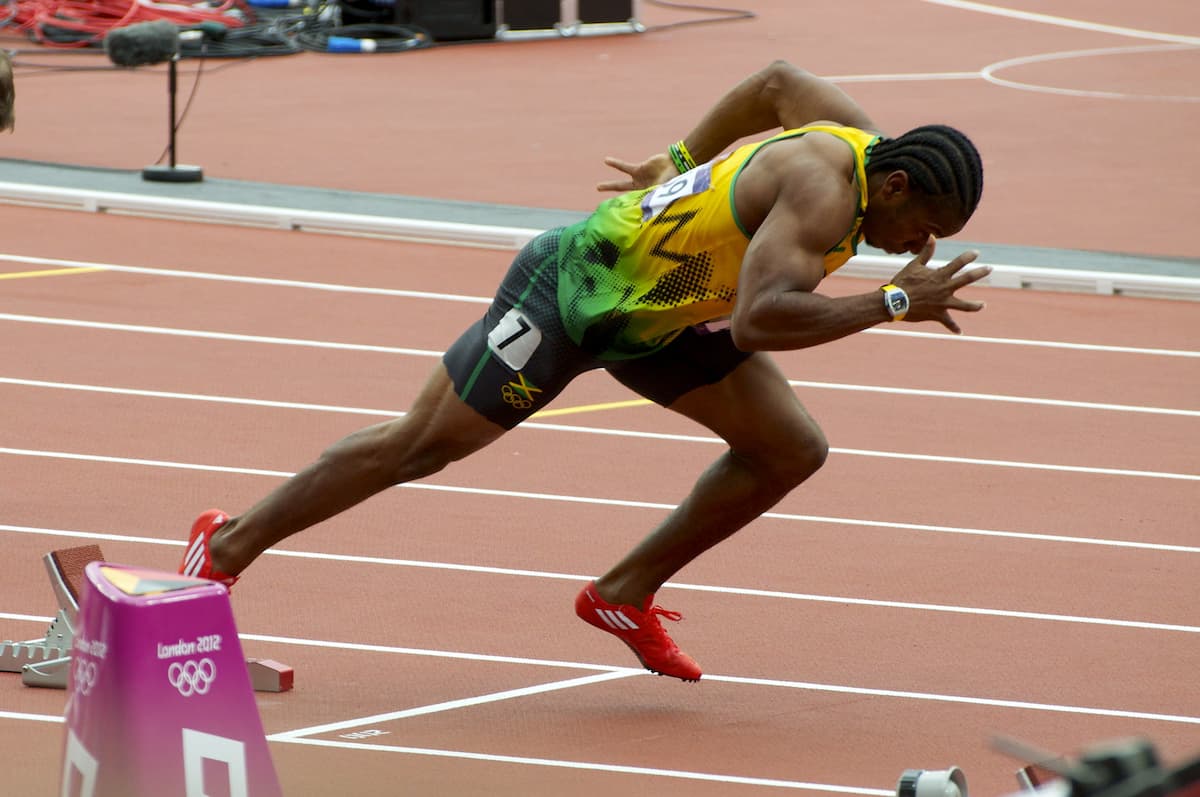 Yohan Blake starting a sprint at the 2022 London Olympics