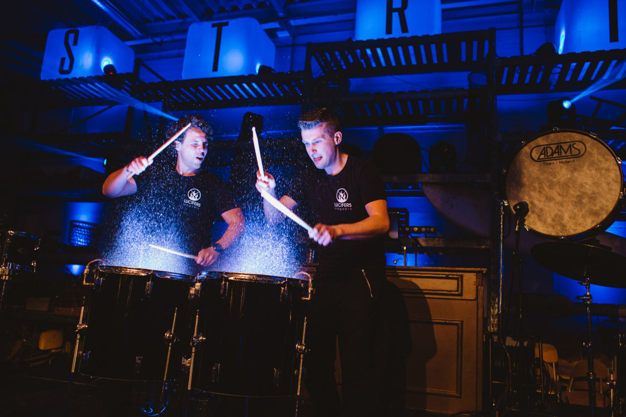 Personeelsfeest dbschenker optreden drummen