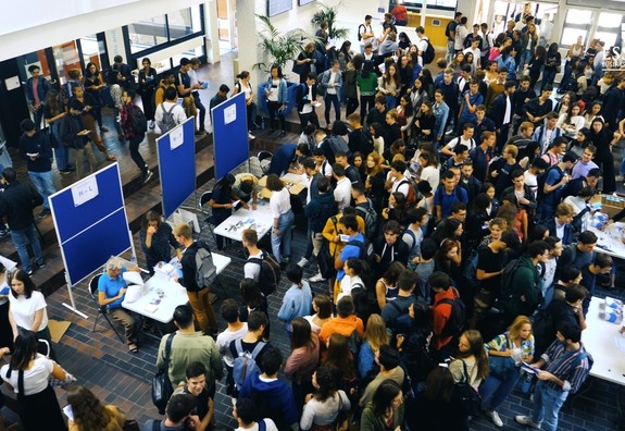 ESSEC welcomes its students for this new academic year! - News || ESSEC