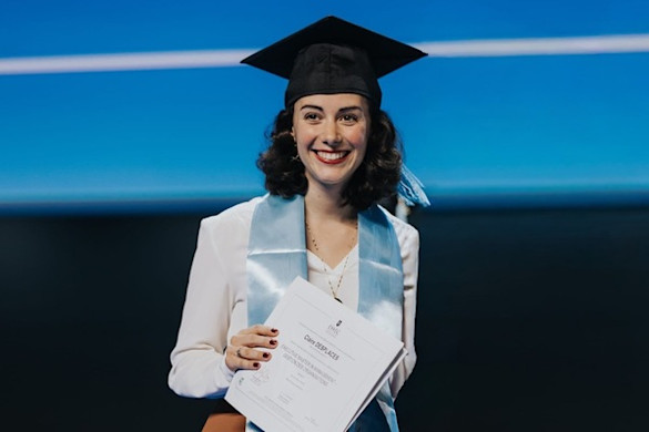 ESSEC-Claire-Desplaces-Diplomee-Executive-Master-in-Management-MGO-2024-600x400