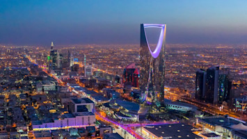 Kingdom-Centre-Riyadh-1244x700