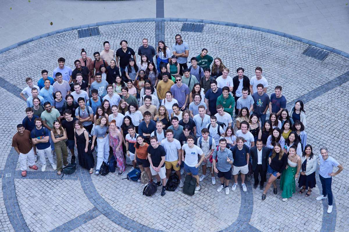 group-of-students-campus-singapour-essec