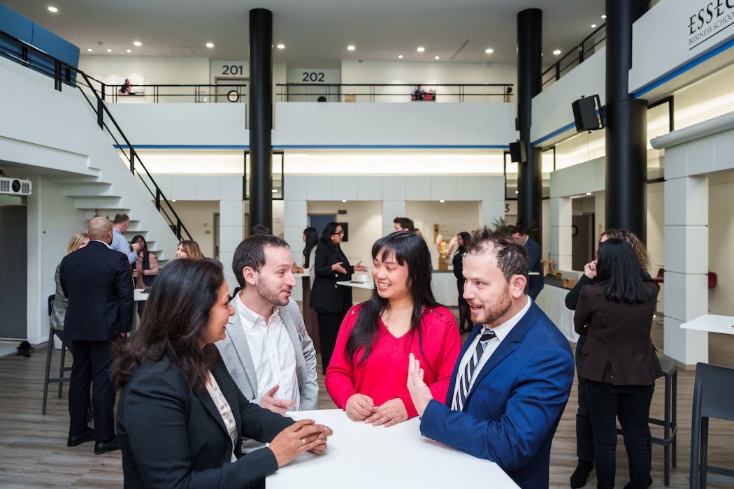 essec la defense presentation
