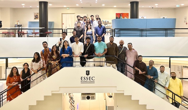 article IIM Bangalore at ESSEC 1