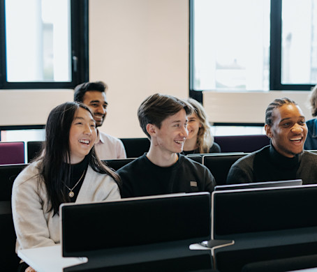 Students in class_ESSEC-Lifestyle (297)
