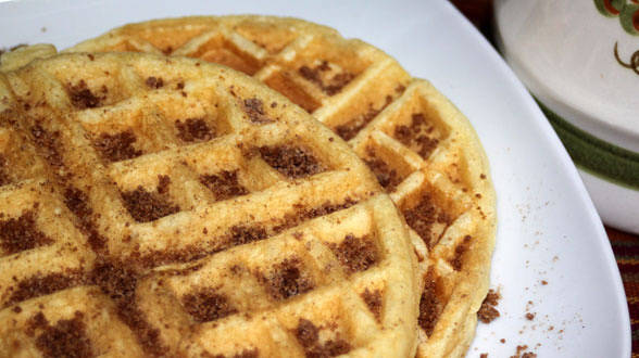 Cinnamon-Apple Muffin Waffles