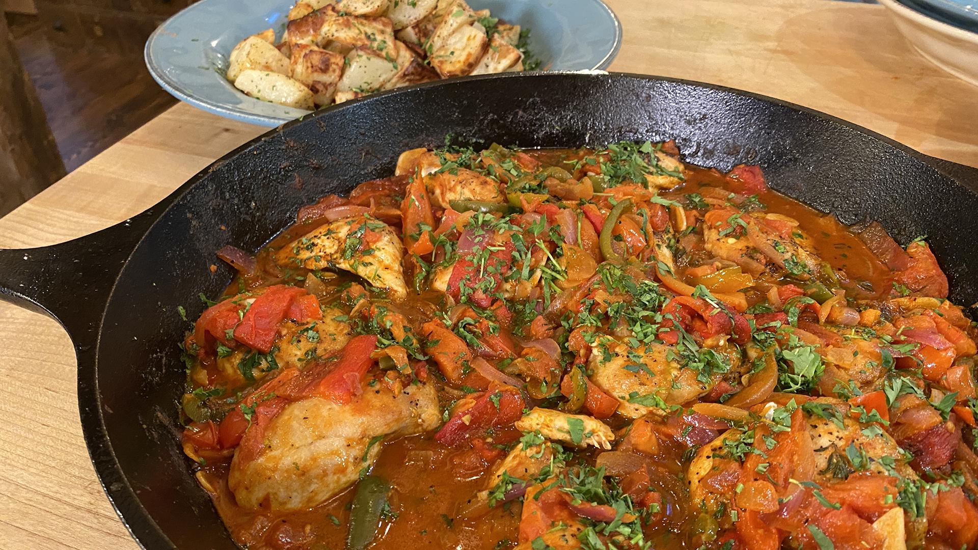 Smoky Spanish Chicken With Peppers Roasted Potatoes Rachael Ray Recipe Rachael Ray