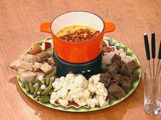 German Cheese & Beer Fondue