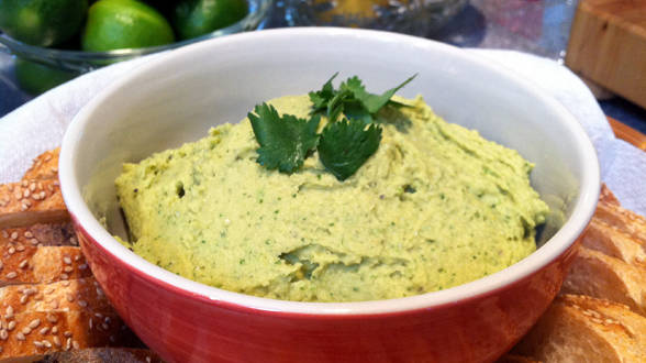 Cilantro-Jalapeño Bean Dip