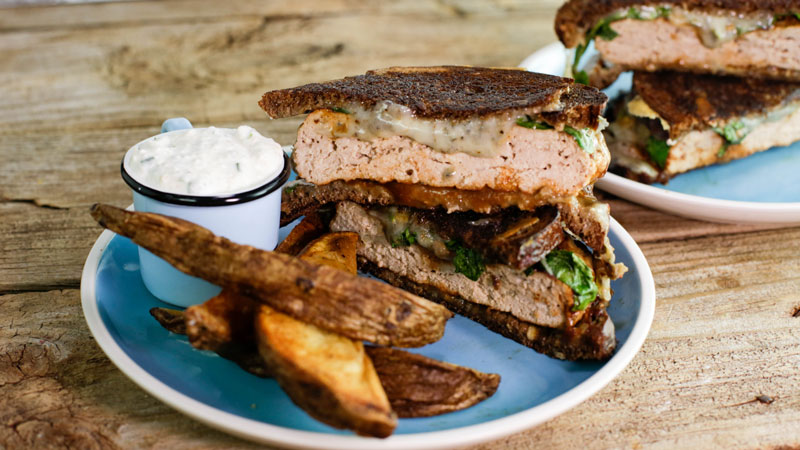 Black and Blue Patty Melts with Oven Fries and Horseradish...