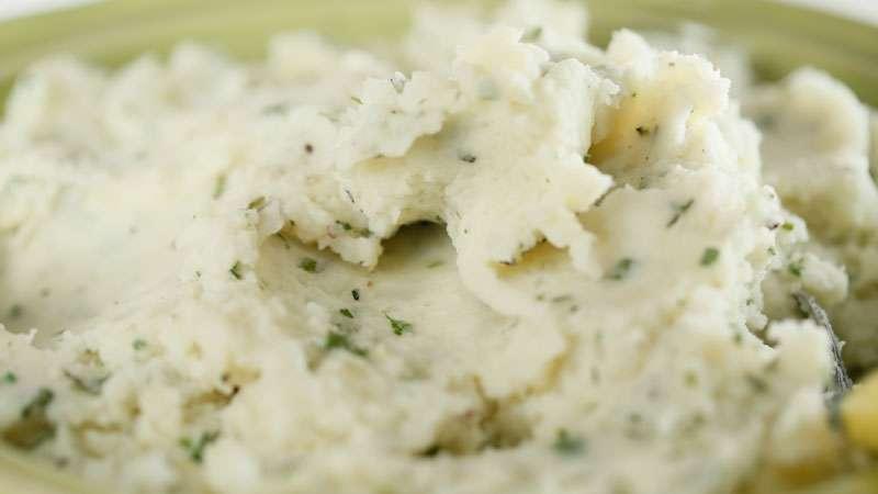 Mashed Potatoes with Soft Cheese and Herbs