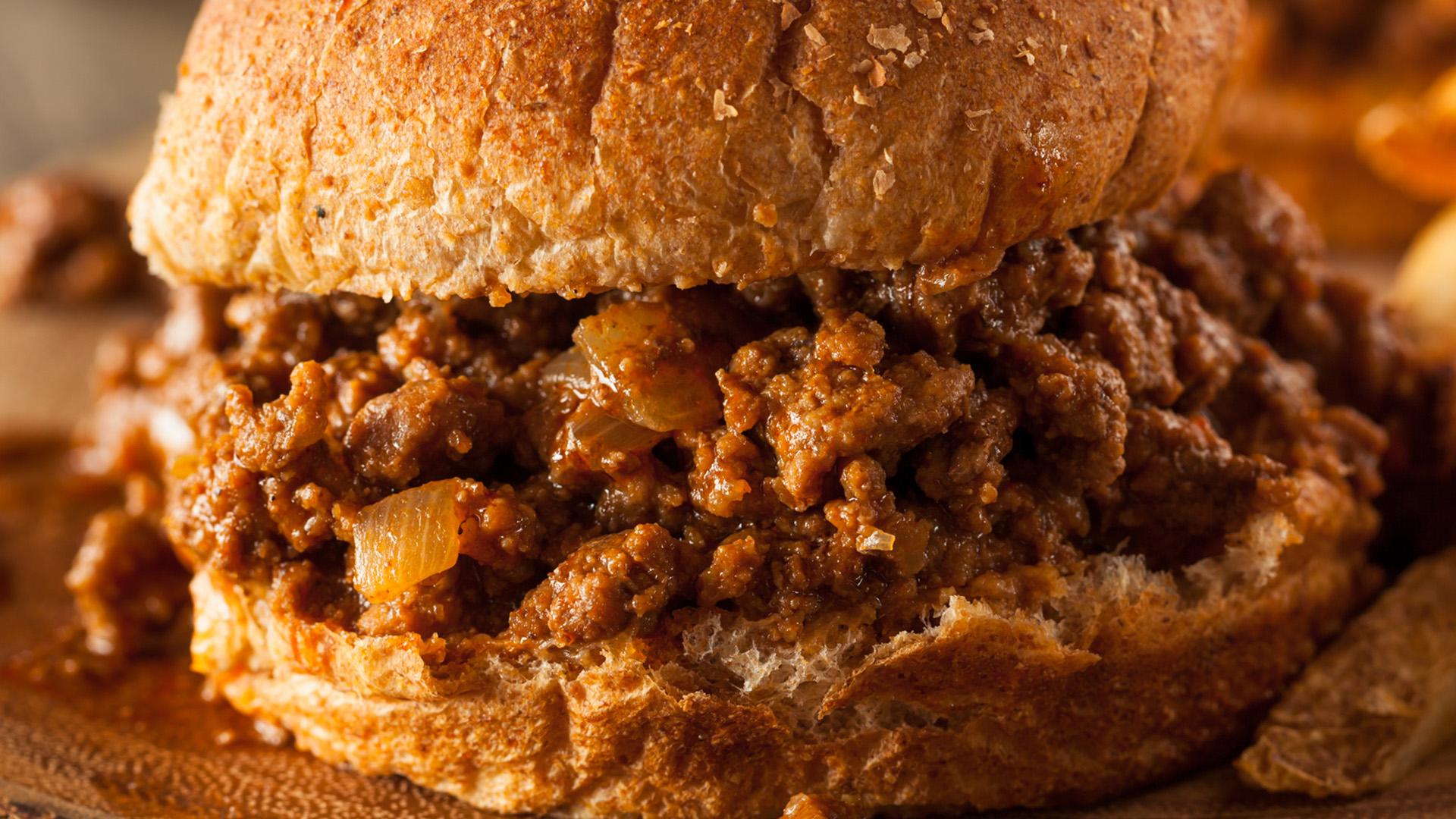 Sausage, Pepper & Onion Sloppy Joes