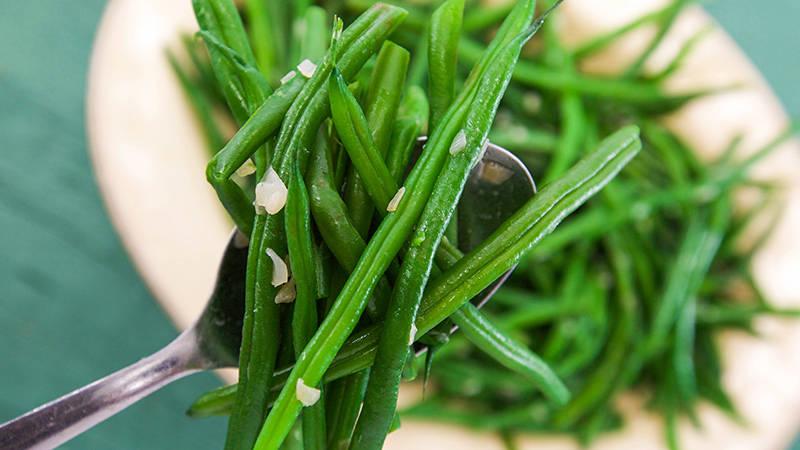 Green Beans with Caramelized Shallots