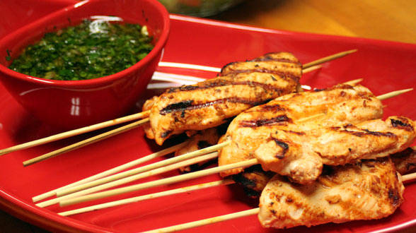 Herb Chicken Kebobs with Chimichurri
