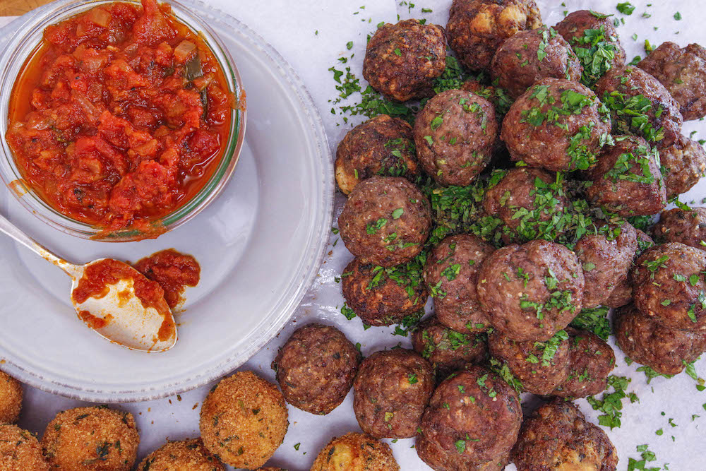 Meatballs with Mint and Garlic