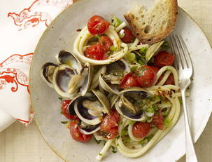 Spaghetti and Clam Sauce with Grape Tomatoes