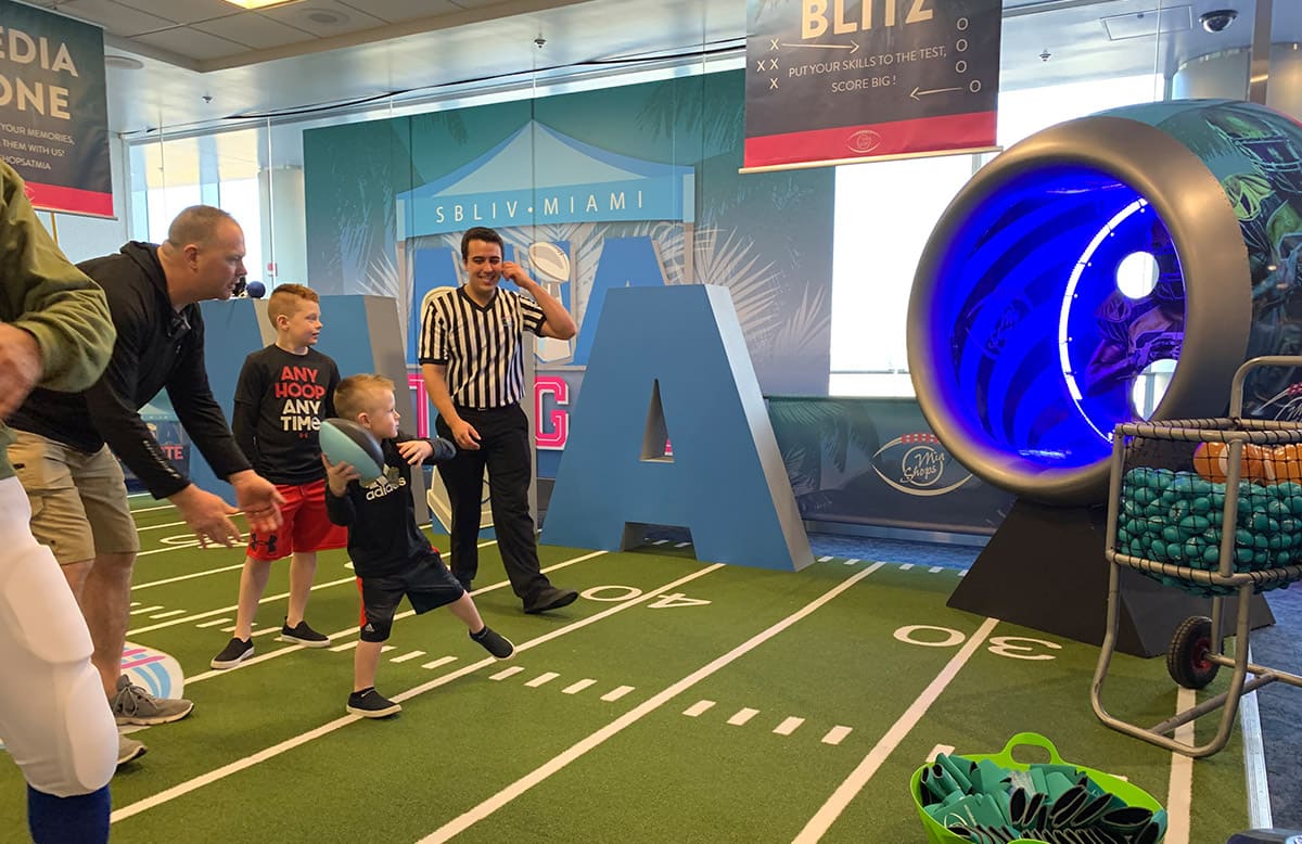 nfl super bowl fan experience