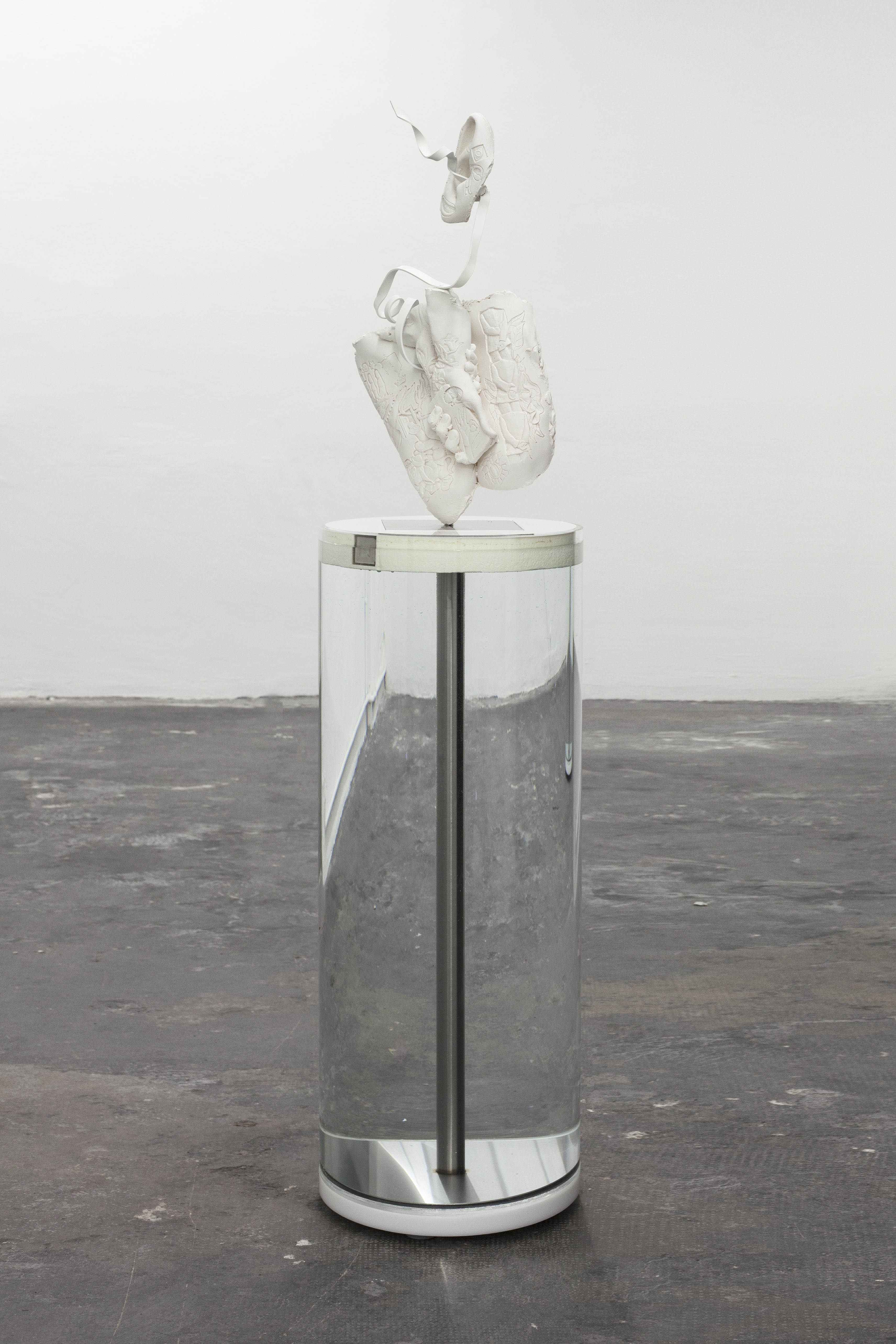 Agent 2017 Cast jesmonite of hand carved plaster,aluminium,neodymium magnets,stainless steel, plexiglass,polymer plastic,styrofoam, water:photo Giorgio Galotti gallery