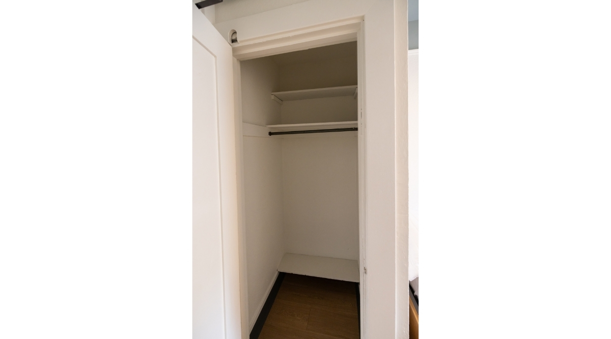 Hudson Yards Campus - In-Room Closet