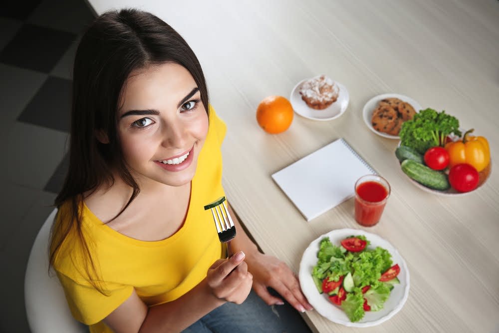 Cover Image for Mastering the Culinary Canvas Abroad: How Indian Students Balance Food and Academics