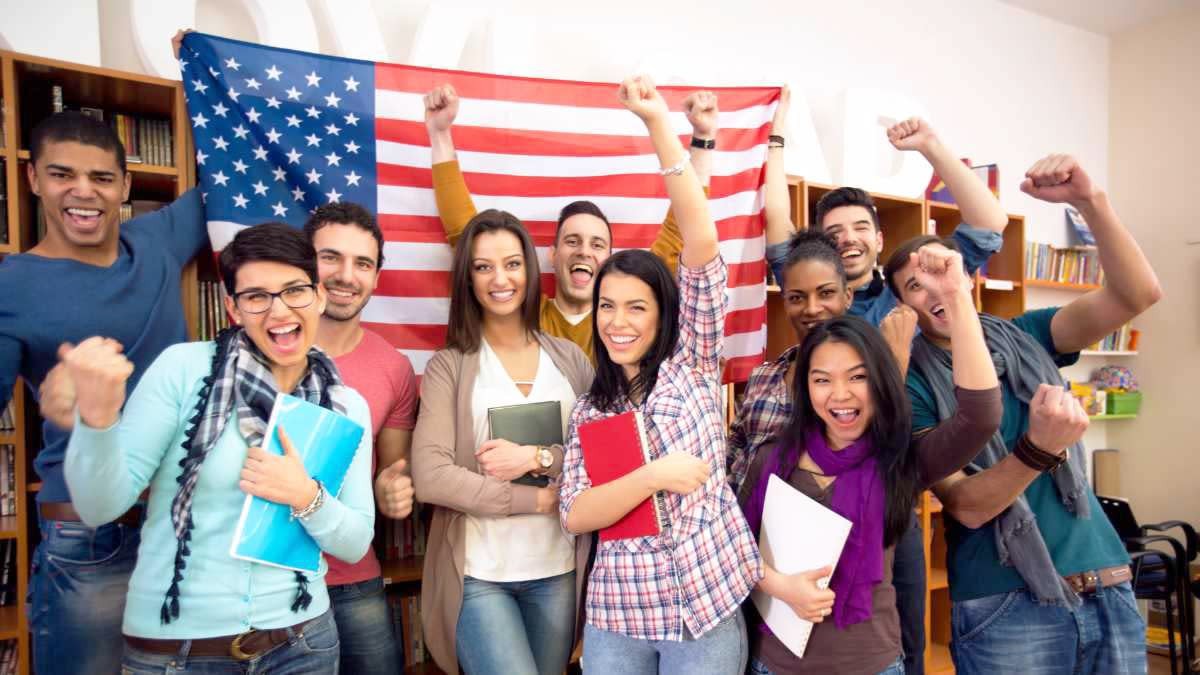 Cover Image for Tips for Fresh Students in The USA