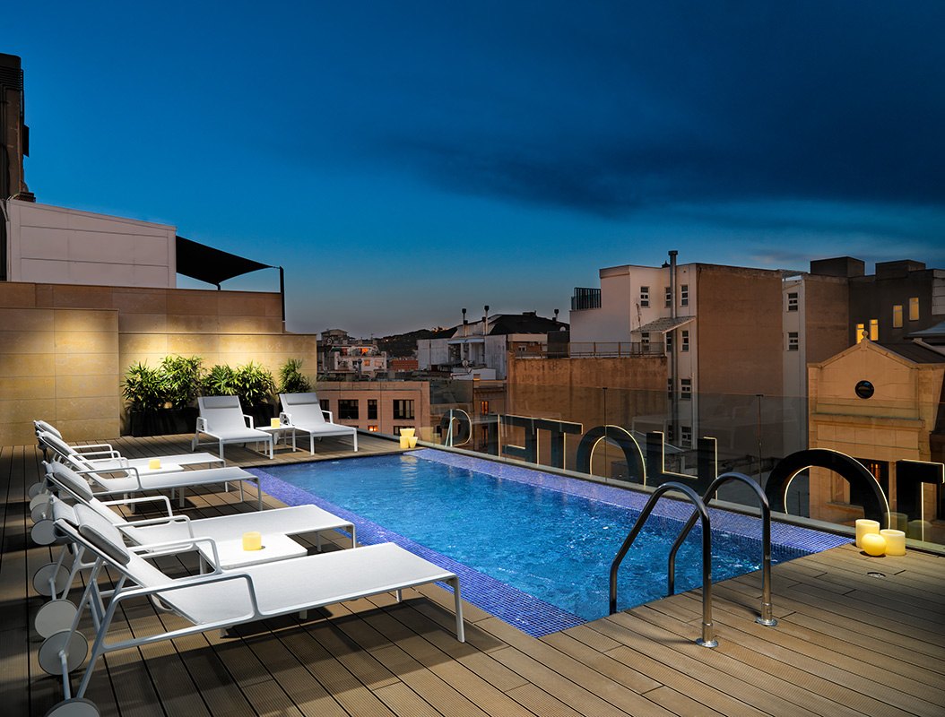 h10-art-gallery-hotel-barcelona-swimming-pool