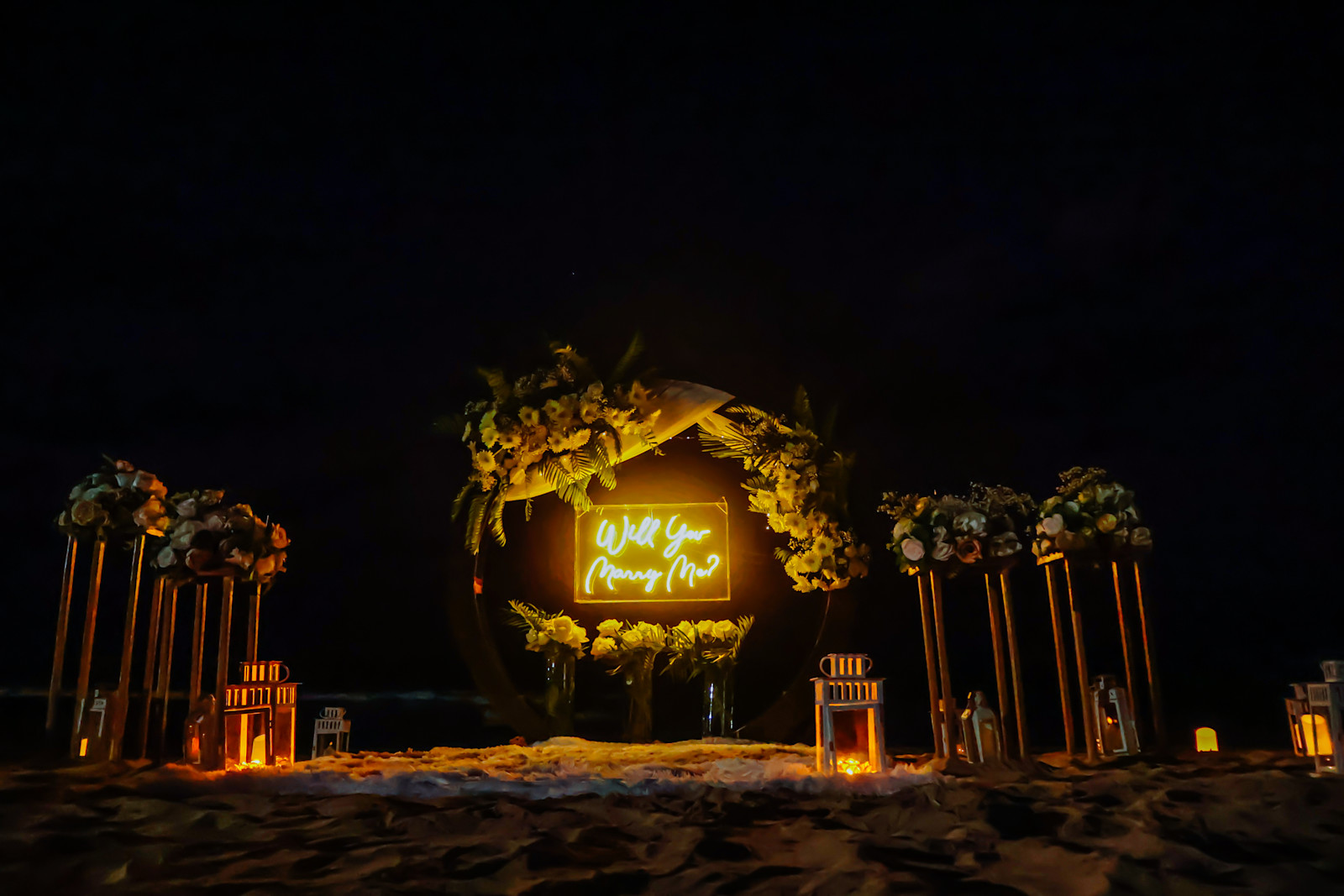 Infinity Love : détail de l’installation 4 sur une plage privée d’Uvero Alto, Punta Cana.