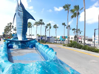 San Juan Shopping Center: El lugar perfecto para compras y entretenimiento en Punta Cana