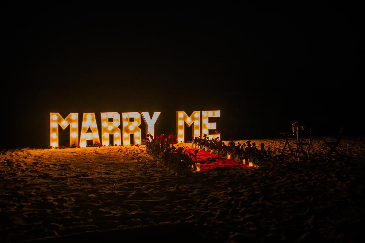 Sign of Love : détail de l’installation 4 sur une plage privée d’Uvero Alto, Punta Cana.