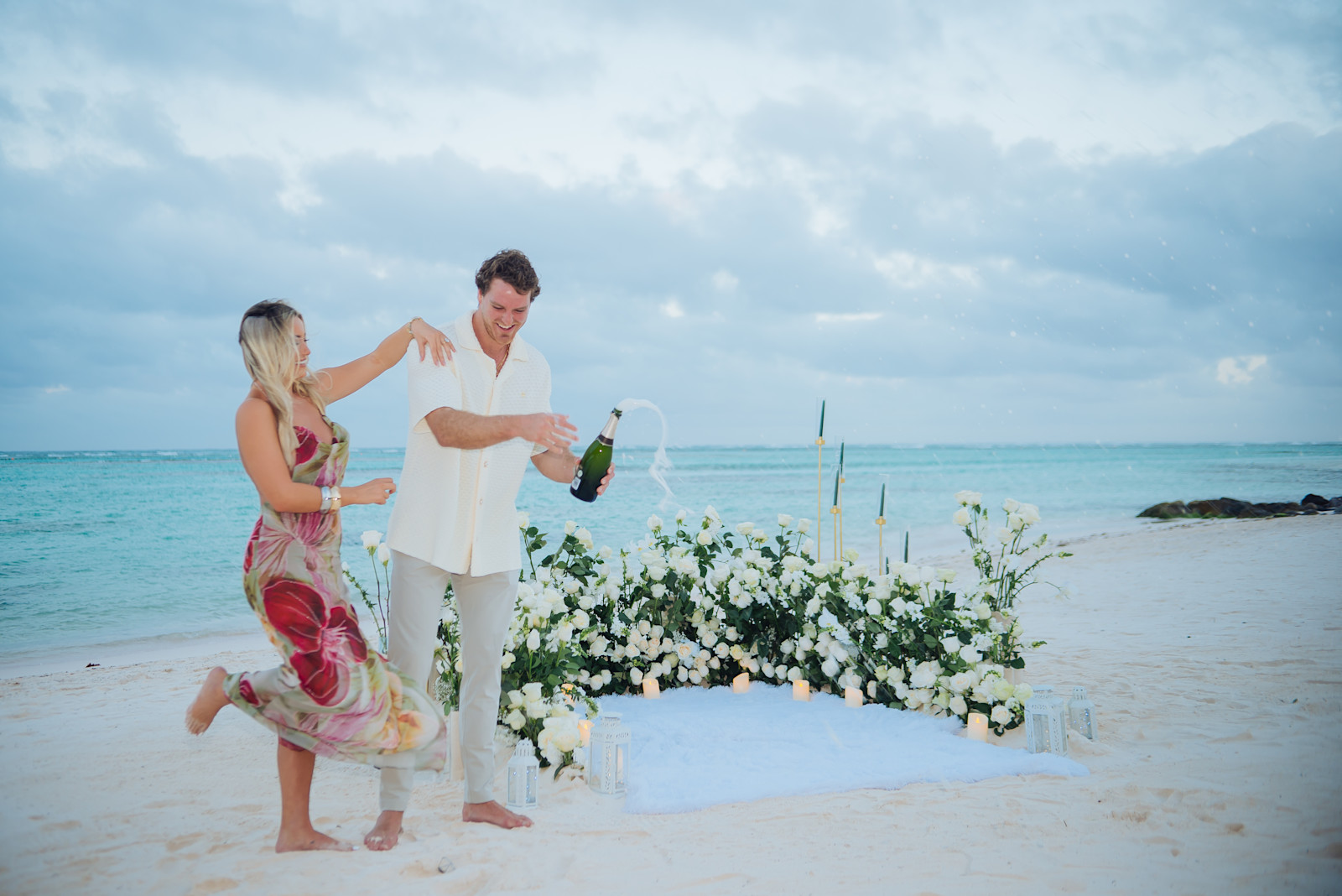 White Serenity: detalhe da montagem 13 em uma praia privativa de Uvero Alto, Punta Cana.