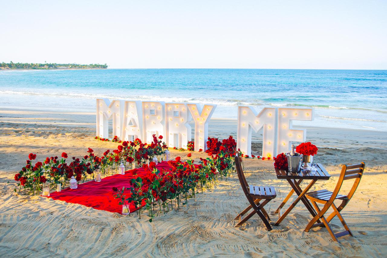 Sign of Love : vue principale 1 sur une plage privée d’Uvero Alto, Punta Cana.