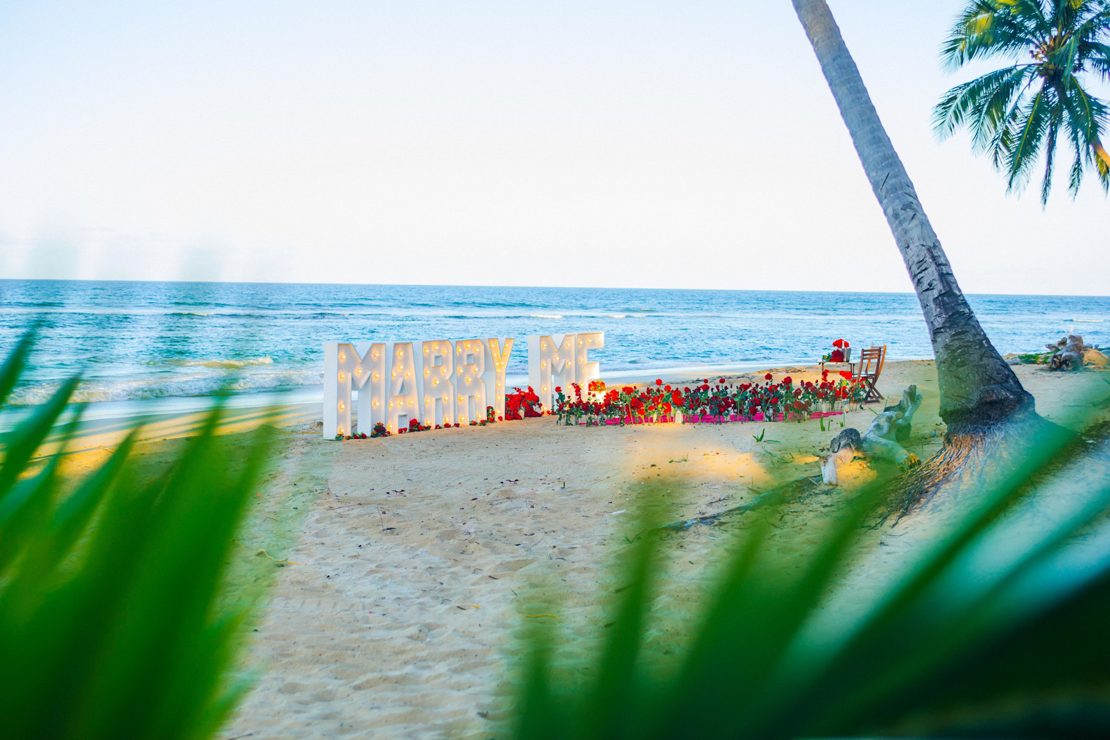 Sign of Love : détail de l’installation 6 sur une plage privée d’Uvero Alto, Punta Cana.