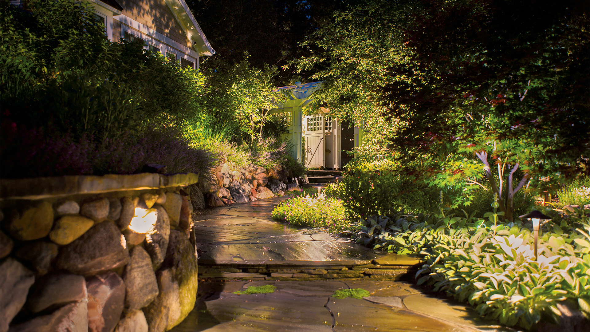 Landscape Lighting Techniques | Kichler Lighting