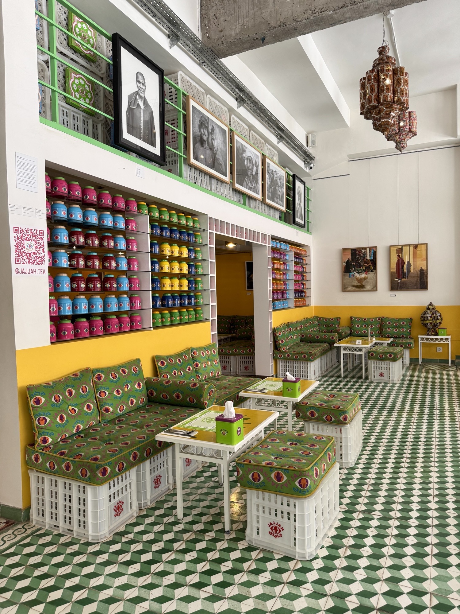 Marrakechin matkavinkit: Sidi Ghanemista löytyy muun muassa ravintolan, designpuodin ja taidegallerian yhdistelmä Jajjah, jota pyörittää Marokon Andy Warholiksi kutsuttu Hassan Hajjaj.