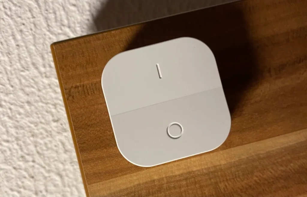 IKEA TRÅDFRI Zigbee button on the edge of my bed