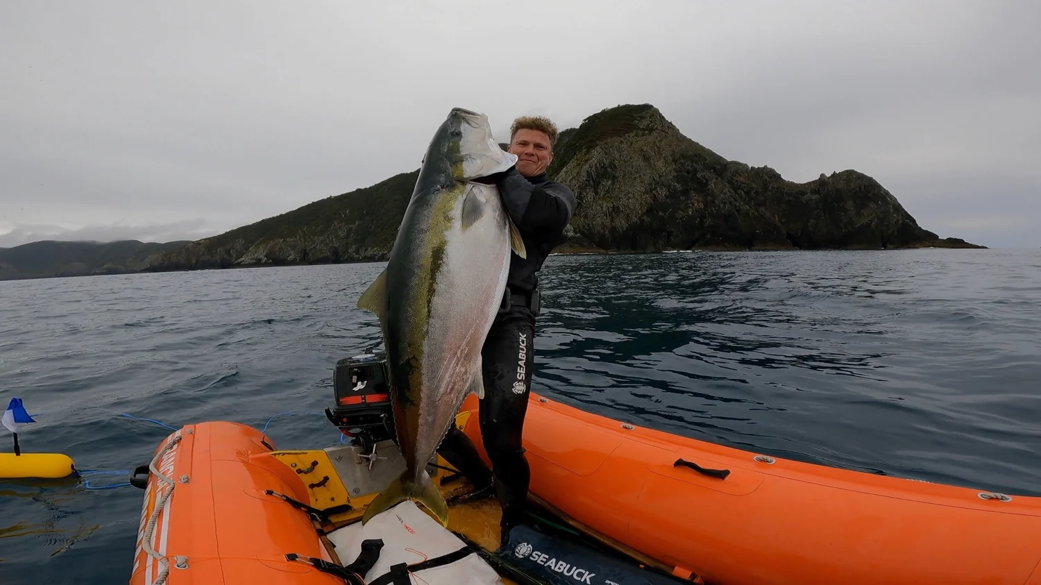 Spearing a Massive 38kg Kingfish in Northland, New Zealand