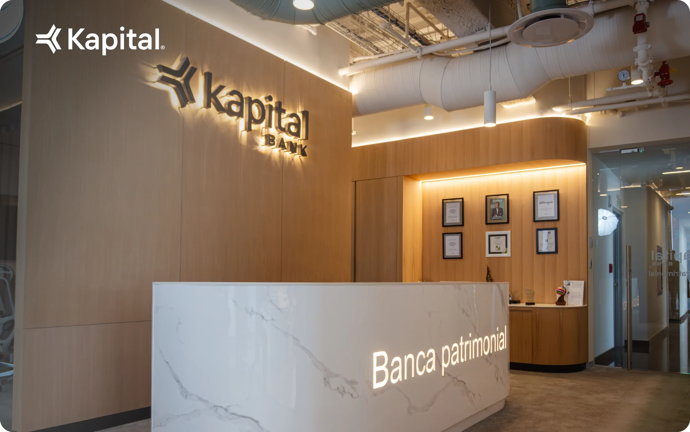 Kapital consolida su perfil financiero en 2026: HR Ratings asigna HR A+ y Moody’s mejora su calificación, respaldando su crecimiento acelerado en México.