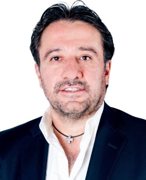 Headshot of Oscar Gonzalez, Vice President, Latin America 
