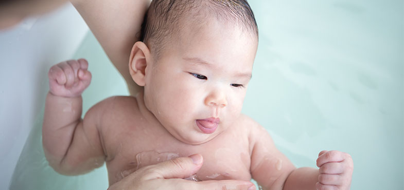 Toddler Bath Time