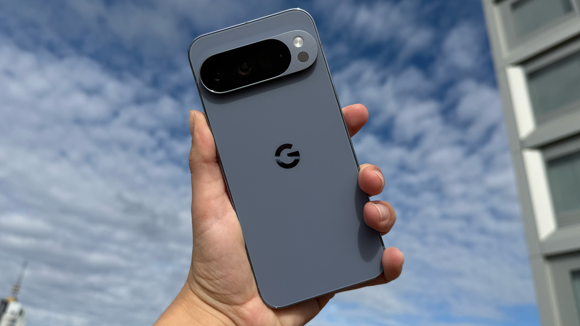 B2C - Pixel 10 Pro XL